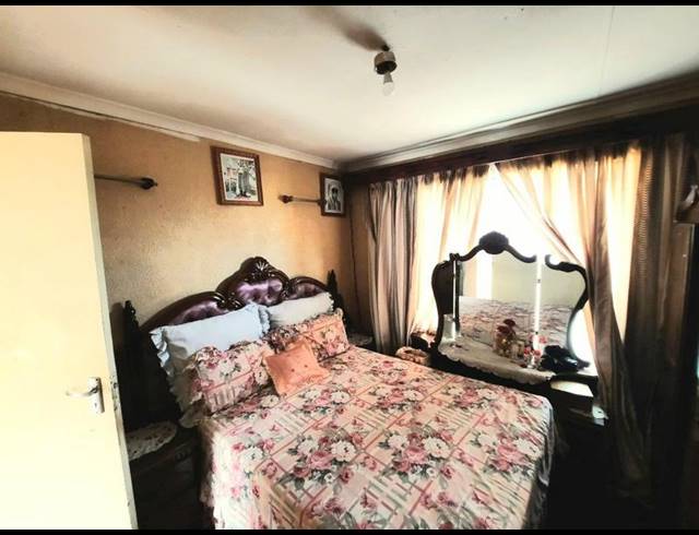 2 BEDROOM HOUSE FOR SALE IN SOSHANGUVE GG
